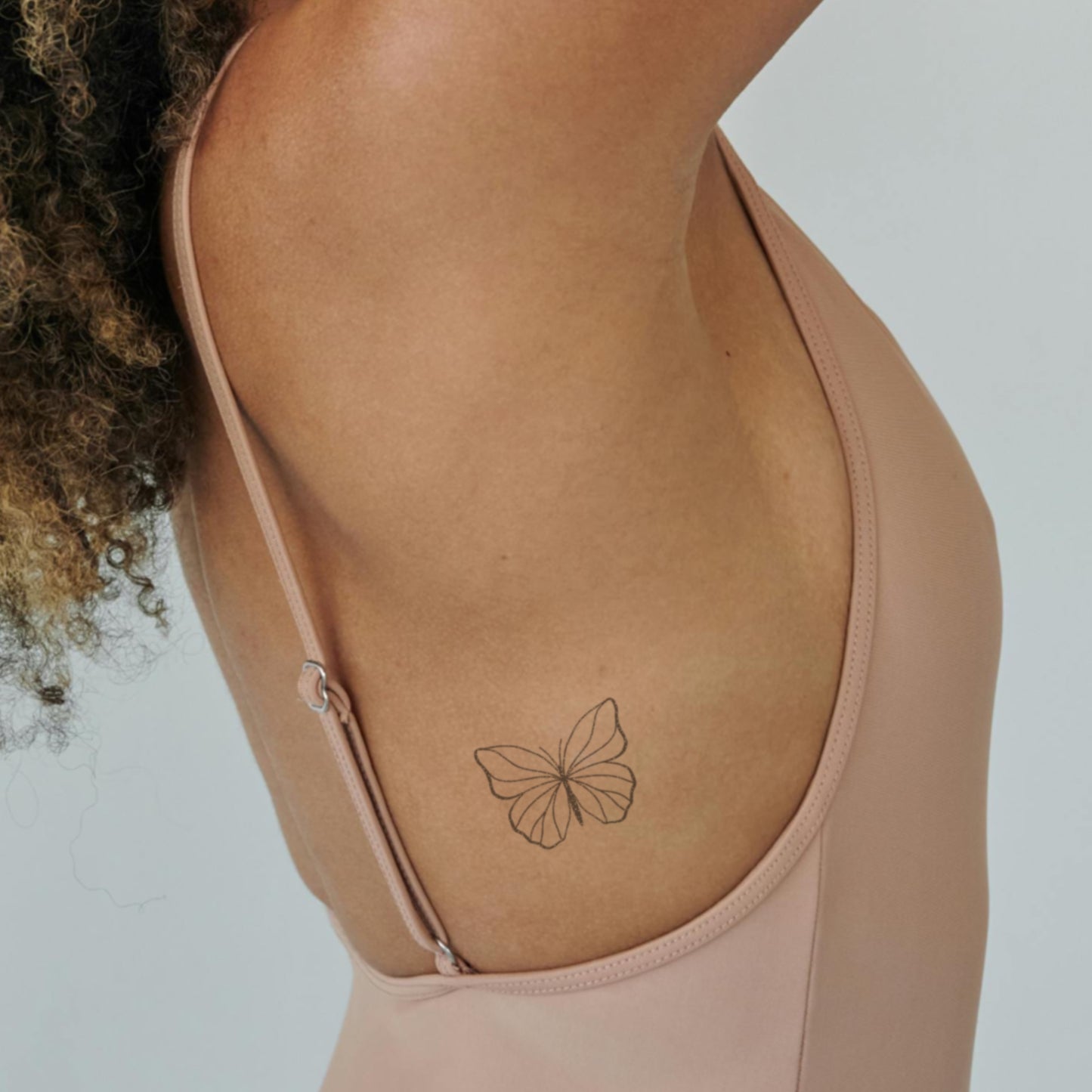 Ezra – Tatouage Papillon